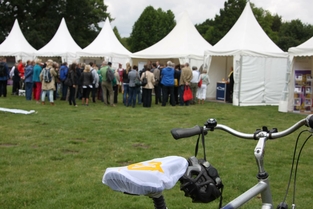Markt der Möglichkeiten - Sattelhaube